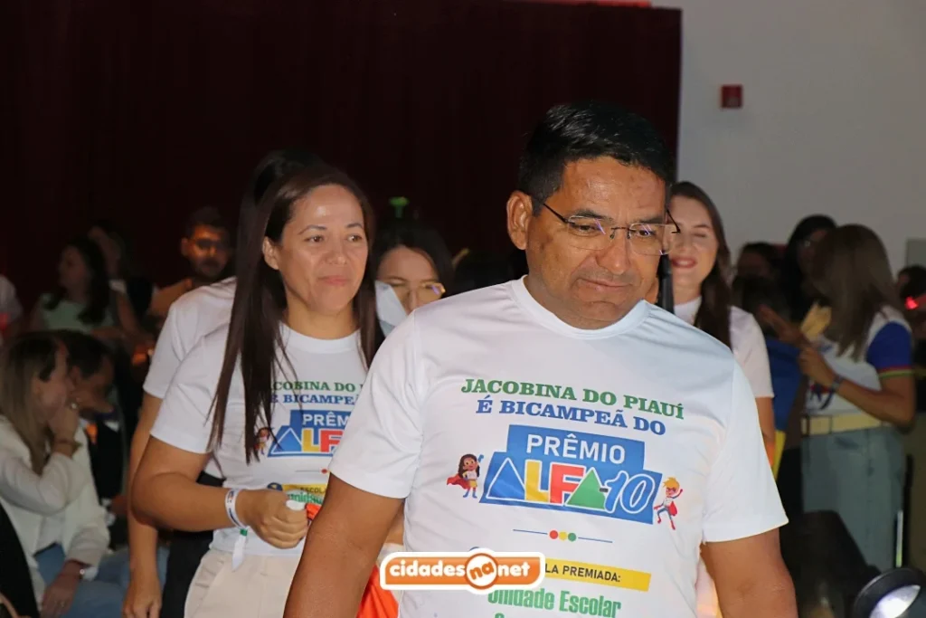 Em Teresina, escola de Jacobina do Piauí é premiada no Alfa-10 por desempenho em alfabetização