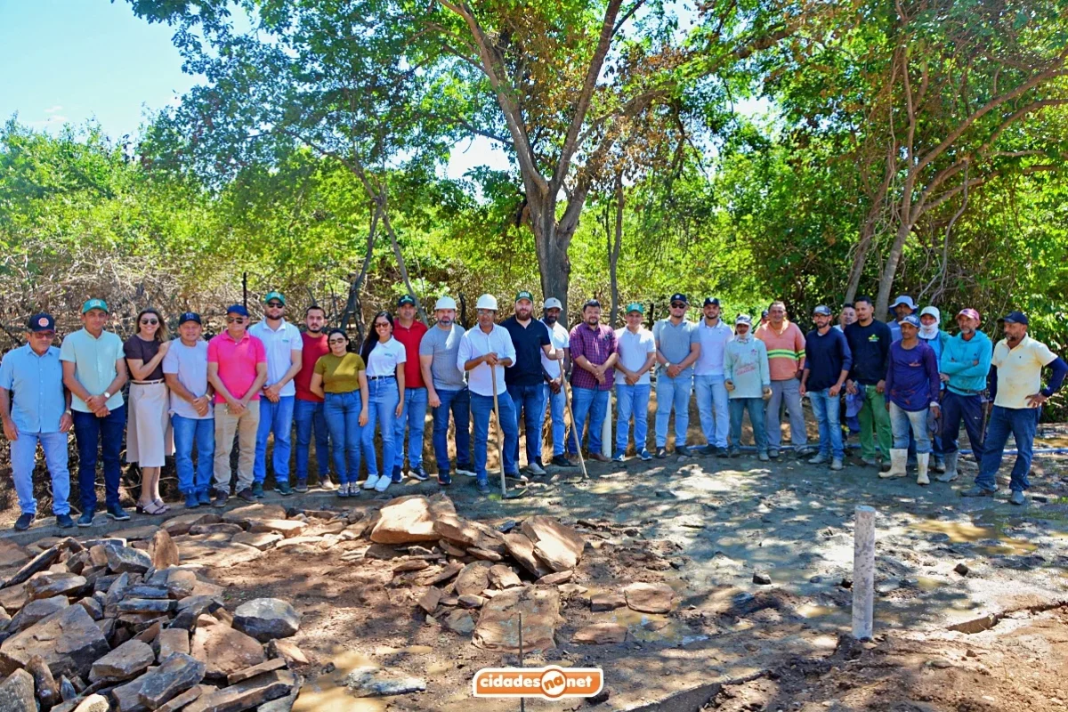 Nas festividades do aniversário de Jacobina, prefeito Vanderlei e comitiva visitam obras que fortalecem saúde, infraestrutura e administração pública